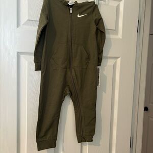 Nike One Piece Zip Up With Hoodie